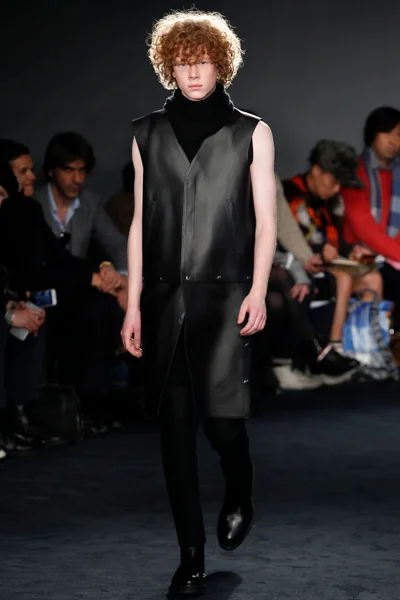 Look 28